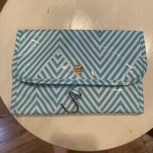 Dabney Lee Hanging Toiletry Travel Cosmetic Bag Teal/White EUC Travel Bag‎